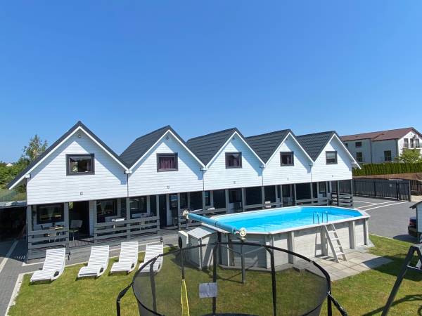 Domki Nadia z basenem