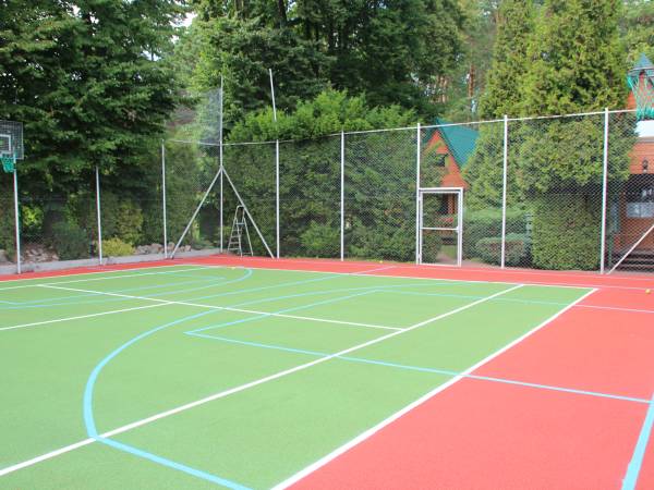 Domki pod lasem blisko morza, Sztutowo