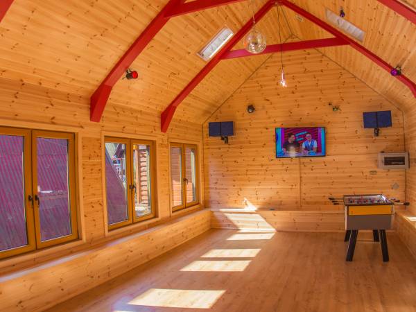 Domki pod lasem blisko morza, Sztutowo