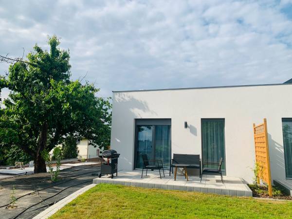 PATIO APARTAMENTY I DOMKI