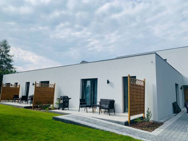 PATIO APARTAMENTY I DOMKI