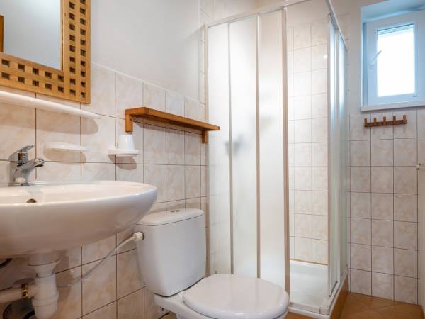  pokój z łazienką n. 2