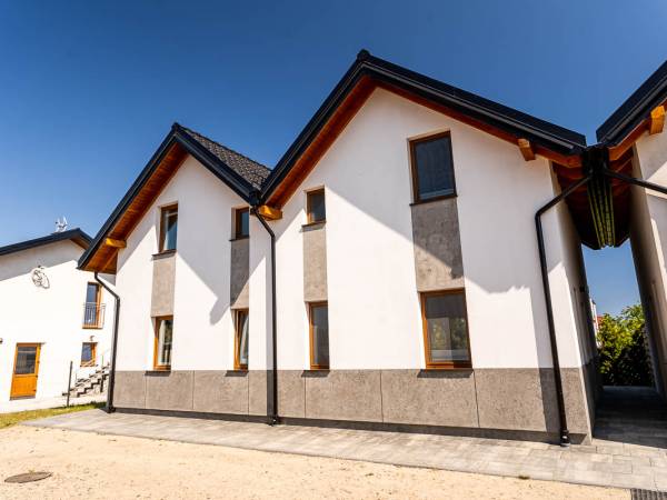 Apartamenty i Domki Megalo