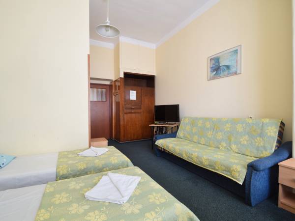 pokój nr 22 - 5 os I piętro