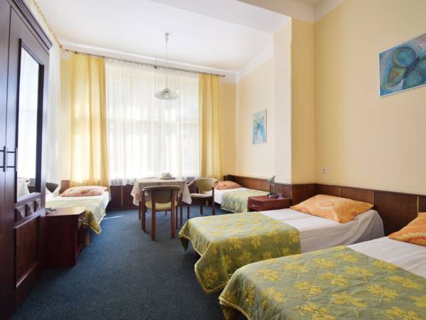 pokój nr 12 - 4 os parter