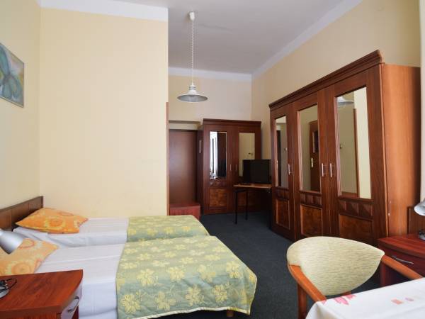 pokój nr 12 - 4 os parter