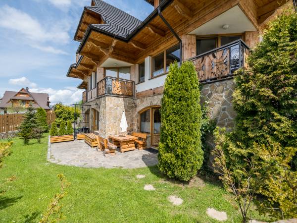 ogóródek przed apartamentem Tatrachata