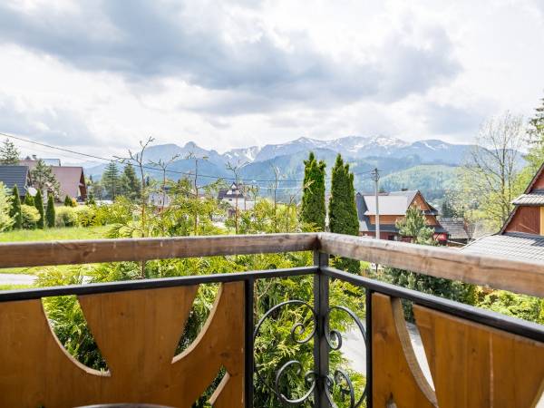 balkon i widok Tatrachata-studio