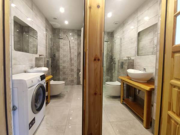 domek z 3 lub z 4 sypialniami