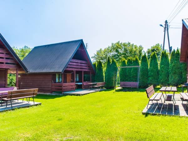 Pokoje, domki, pole biwakowe Pod Świerkami