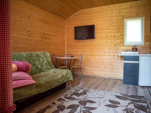 Pokoje, domki, pole biwakowe Pod Świerkami