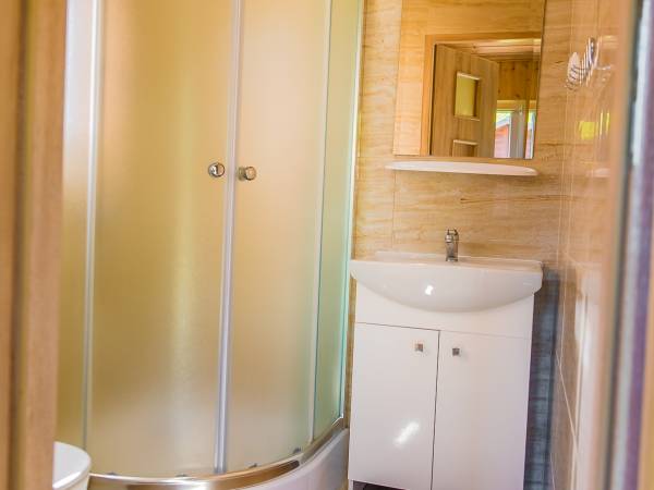 Pokoje, domki, pole biwakowe Pod Świerkami