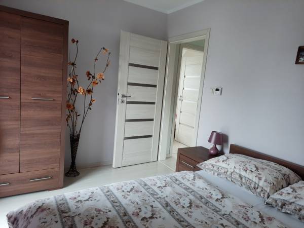 Dom Nad Jeziorem - Natalia