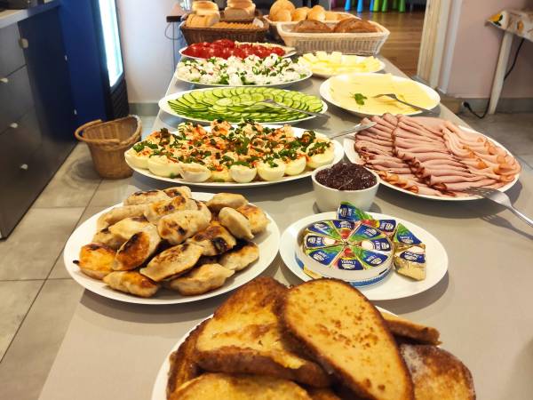 śniadanie bufetowe dla grup zorganizowanych