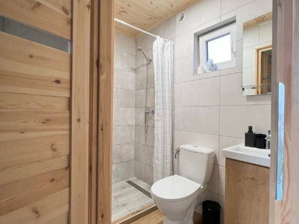 łazienka domku 4 os 