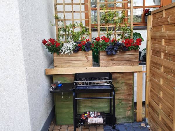 "KWATERA POD TRZYDZIESTKĄ"