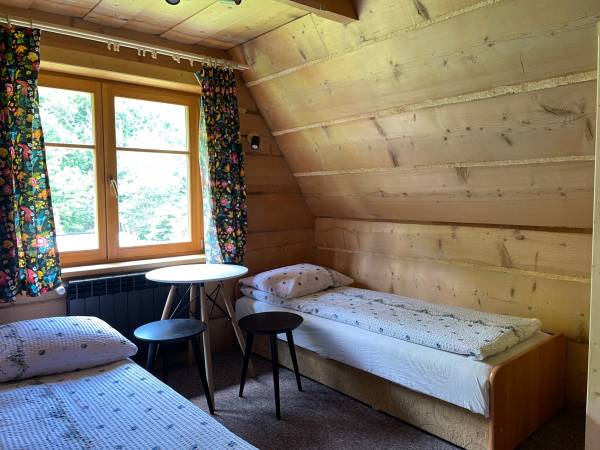 Pokój dwuosobowy z łazienką