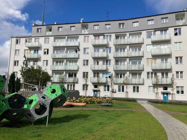 Armii Krajowej 31/3 plac zabaw