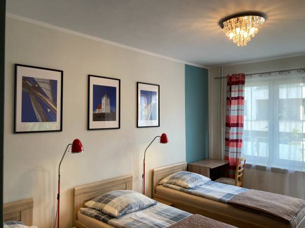 Armii Krajowej 31/3 pokój 3-osobowy