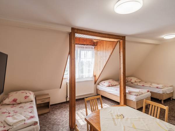 POKOJE I APARTAMENTY U TOMKA