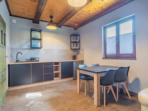 Salon z aneksem w apartamencie 6 osobowym 