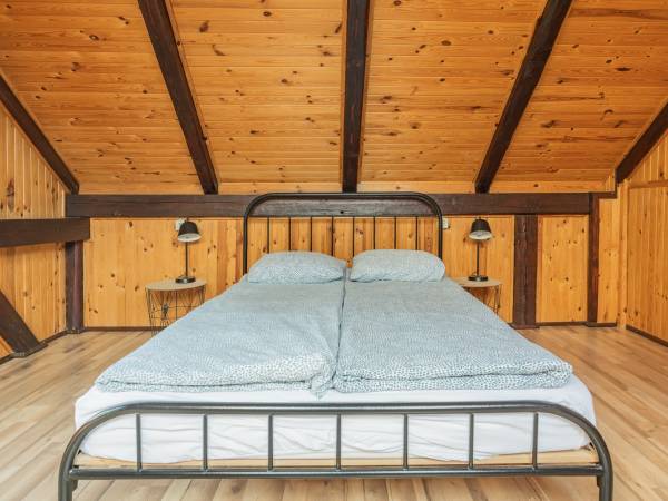 Sypialnia w apartamencie 10 osobowym 