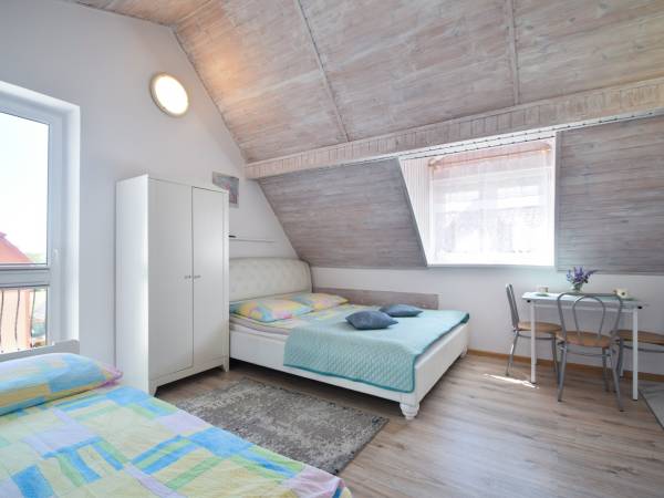 APARTAMENT 3 osob.Nr.11 z Mini Kuchnią oraz Balkonem