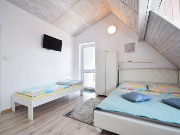 APARTAMENT 3 osob.Nr.11 z Mini Kuchnią oraz Balkonem⁹