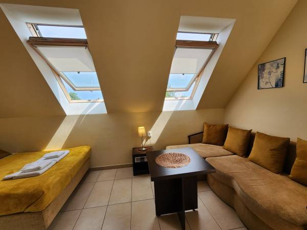 Pokój 3os. ,nr5,6,7,8.