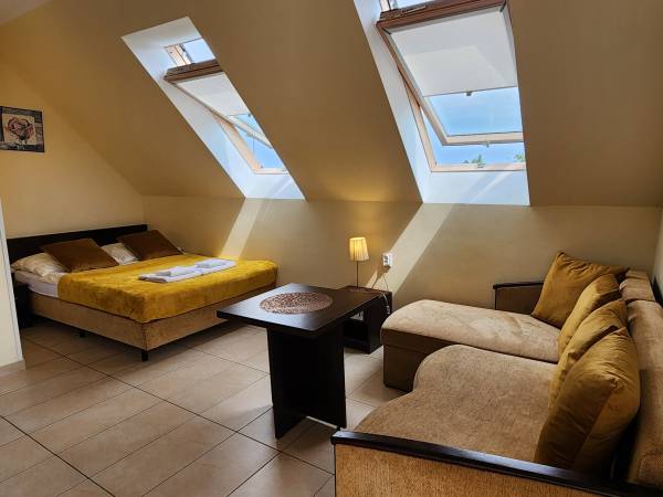 Pokój 30s. ,nr5,6,7,8.