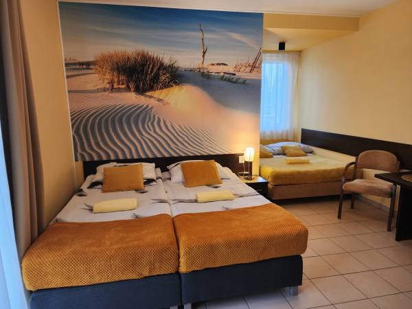 Pokój 4os. na parterze, nr1