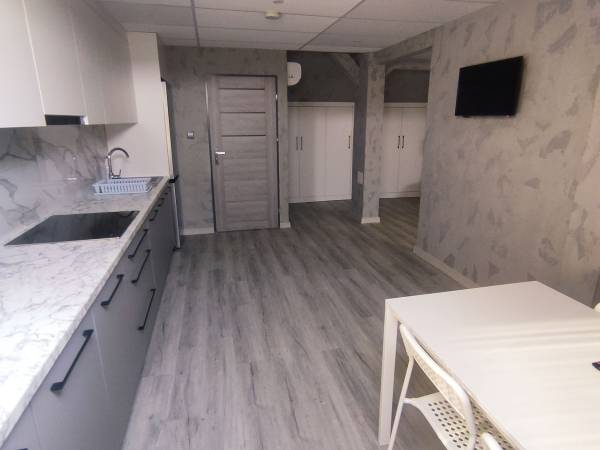 KINGASERWIS Pokoje do wynajęcia