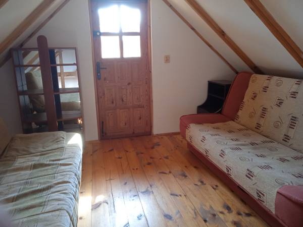 Domek nad jeziorem, mazury, ogrzewany.