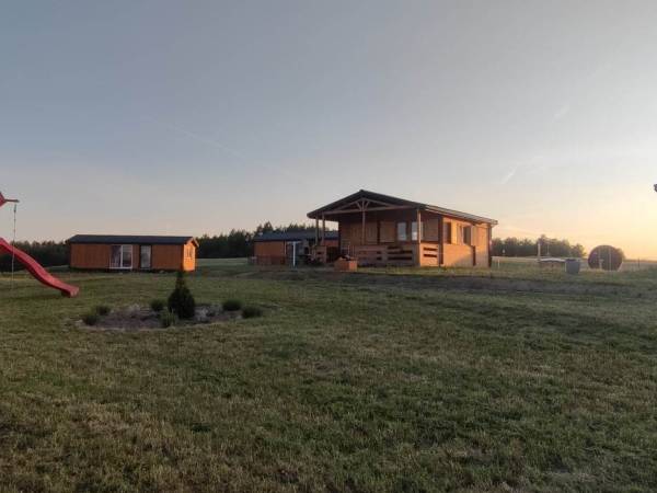 Widok na domki - cała posesja