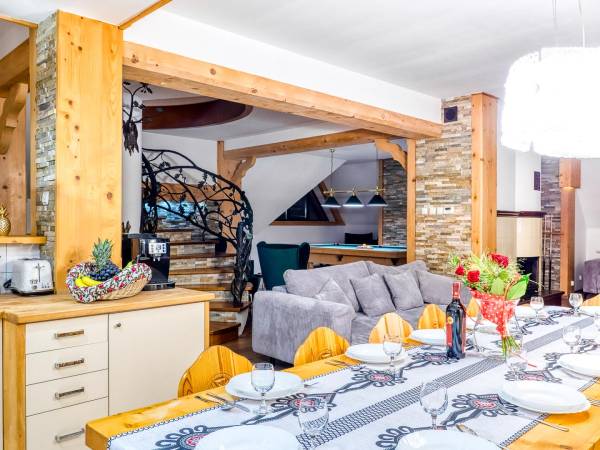 Kompleks Delta House