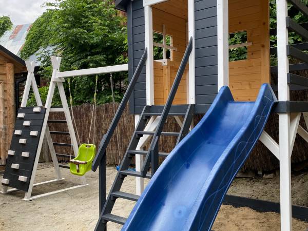 Płac zabaw domek 8 osobowy 