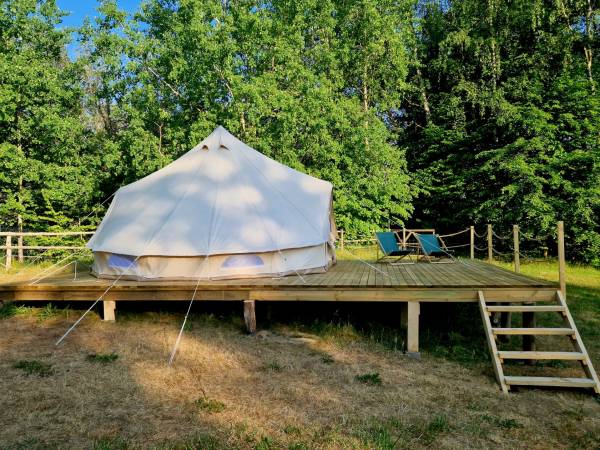 DWOREK i GLAMPING KREFTÓWKA