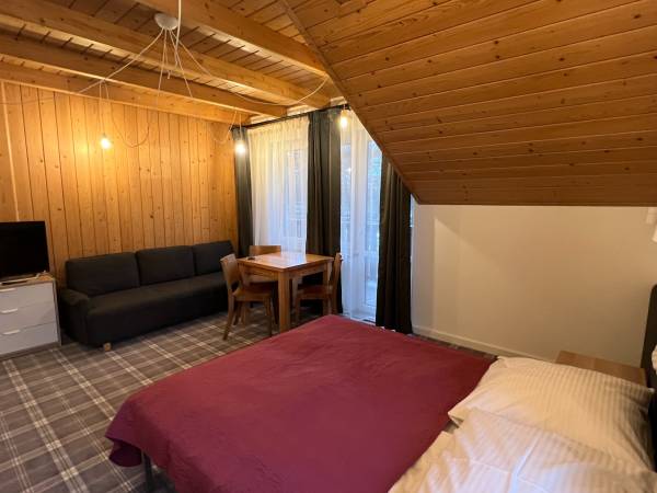 Pokój czteroosobowy na 2 piętrze