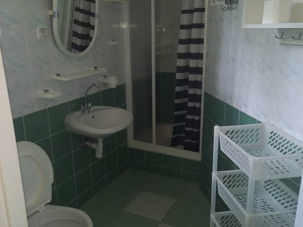 Domek rodzinny 6-osobowy z poddaszem