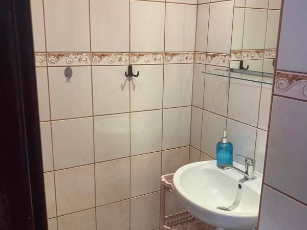 Łazienka pokoju jednoosobowego 