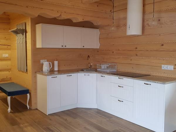 Domek z bali KORONKA