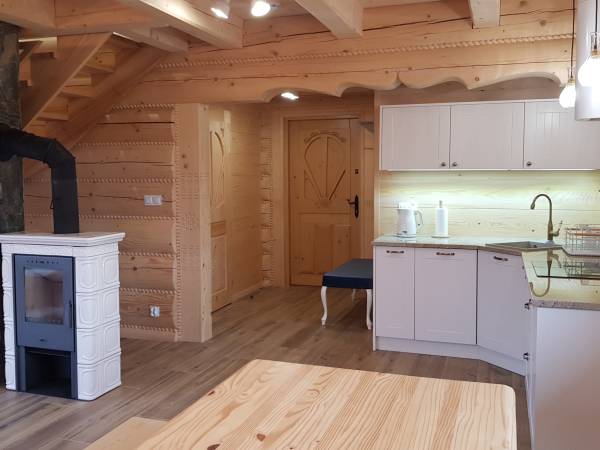 Domek z bali KORONKA