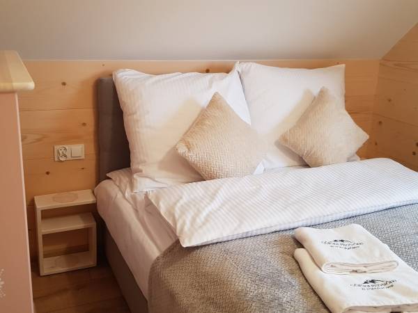 Domek z bali KORONKA