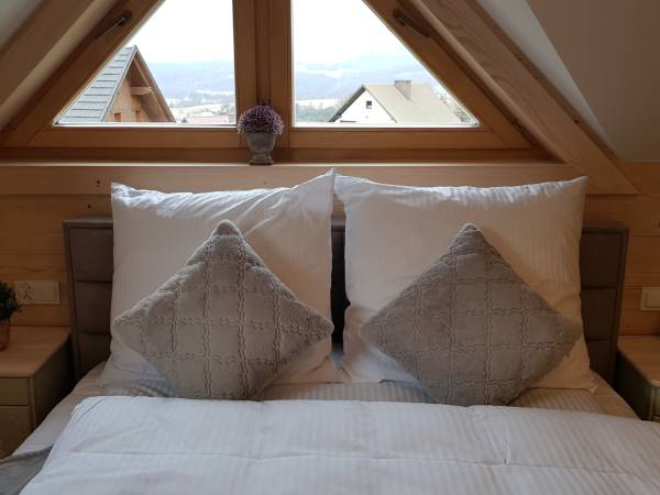 Domek z bali KORONKA