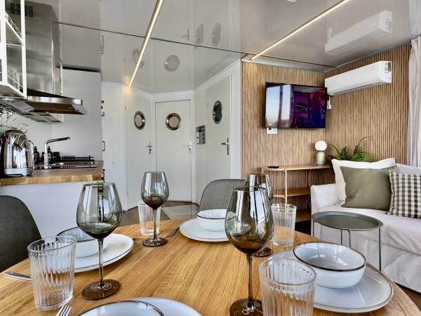 Houseboat Hytte