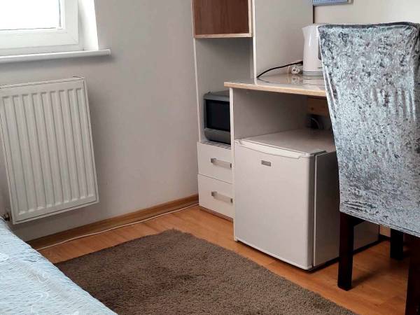 pokój na poddaszu 2s.