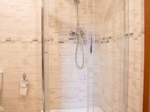 Domek 8-osobowy: łazienka