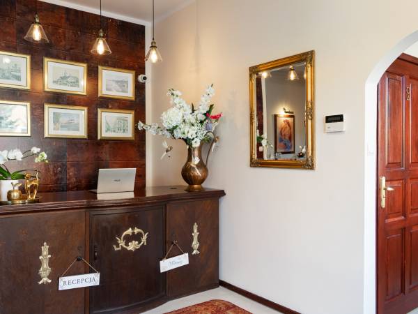 Willa Karmazynowa Przystań