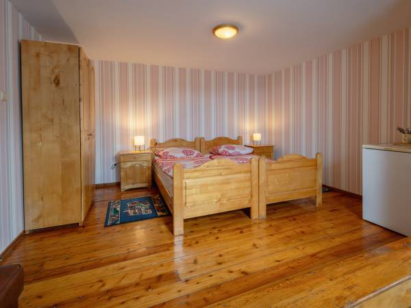 pokój 4 osobowy nr 9