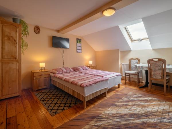 pokój 3 osobowy nr 6